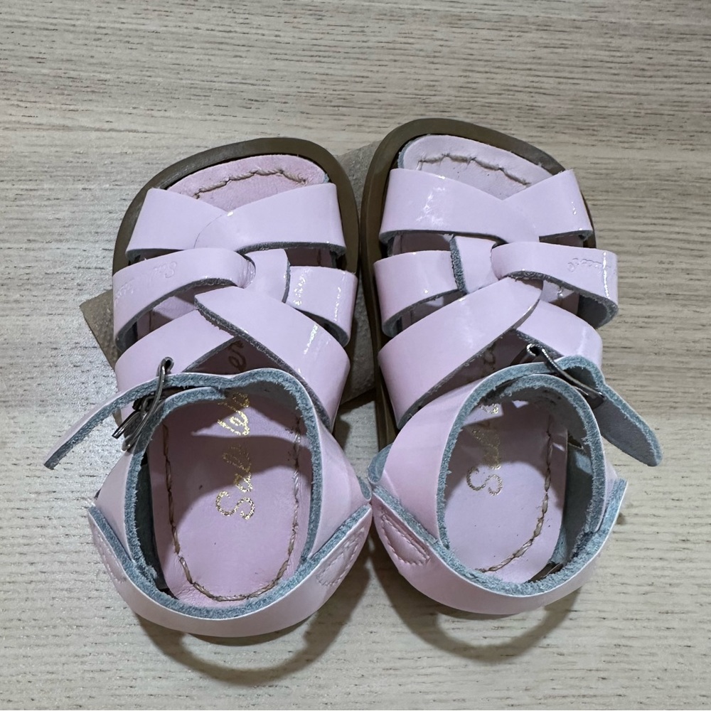 Pink saltwater sandals size 3